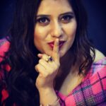 Priyanka Deshpande Instagram - Shhhhhhhhhhh…💗 . . PC: @stevenaj14 tambuu💗