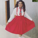 Priyanka Deshpande Instagram - My inner child is ageless🧒🤍 . . #starkids #vijaytelevision