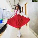 Priyanka Deshpande Instagram – My inner child is ageless🧒🤍
.
.
#starkids #vijaytelevision