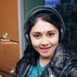 Punnagai Poo Gheetha Instagram – #naduvulehkonjembatilehkaanem @raaga.my #punnagaipoogheetha #malaysia #malaysianindian #Radio #RadioShow #Broadcast #media #Tamilshow