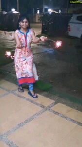 Punnagai Poo Gheetha Instagram - Deepavali Vazthughal 🙏 😘