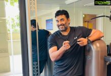 R. Madhavan Instagram - Dad bod be dammed.. Maddy boy is inching back..😂😂😂👍👍❤️❤️