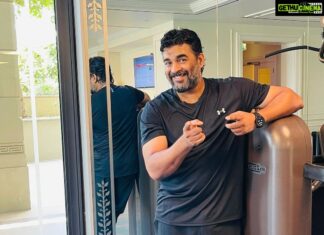 R. Madhavan Instagram - Dad bod be dammed.. Maddy boy is inching back..😂😂😂👍👍❤️❤️