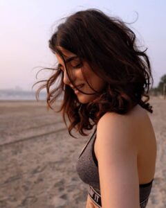 Radhika Madan Instagram - Thankyou for keeping me grounded.🌏❤
#happyearthday