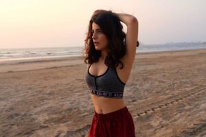 Radhika Madan Instagram - No rush🍃