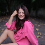 Radhika Madan Instagram - Always on the pink side of life!😁💕