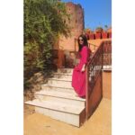 Radhika Madan Instagram - Did a little photoshoot before leaving this oh so amazing place sorry palace.😋 Thankyou for hosting us so well!🤗❤ @mundotapalace @fabgetaways_ #mundotahilltopwarfort #magicalmundota #heritagehotels #fabgetaways #luxuryhotels #luxurytravel Styled and Outfit designed by @ridhimamadan ❤