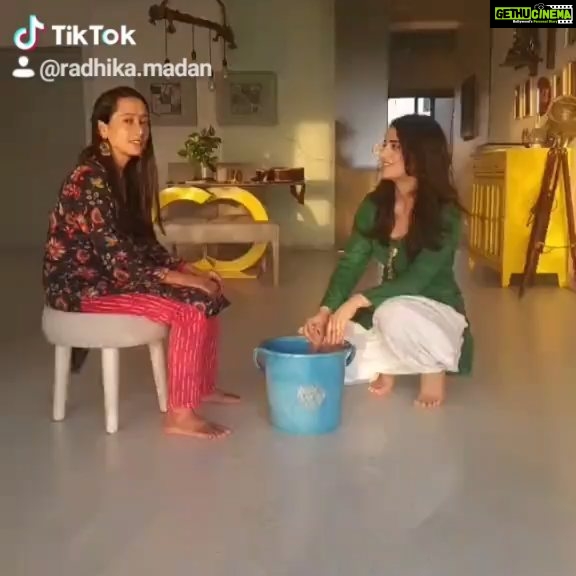 Radhika Madan Instagram - Atmanirbhar! #tiktokdebut🤓