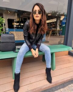 Radhika Madan Instagram - Setting a benchmark!😎🤪