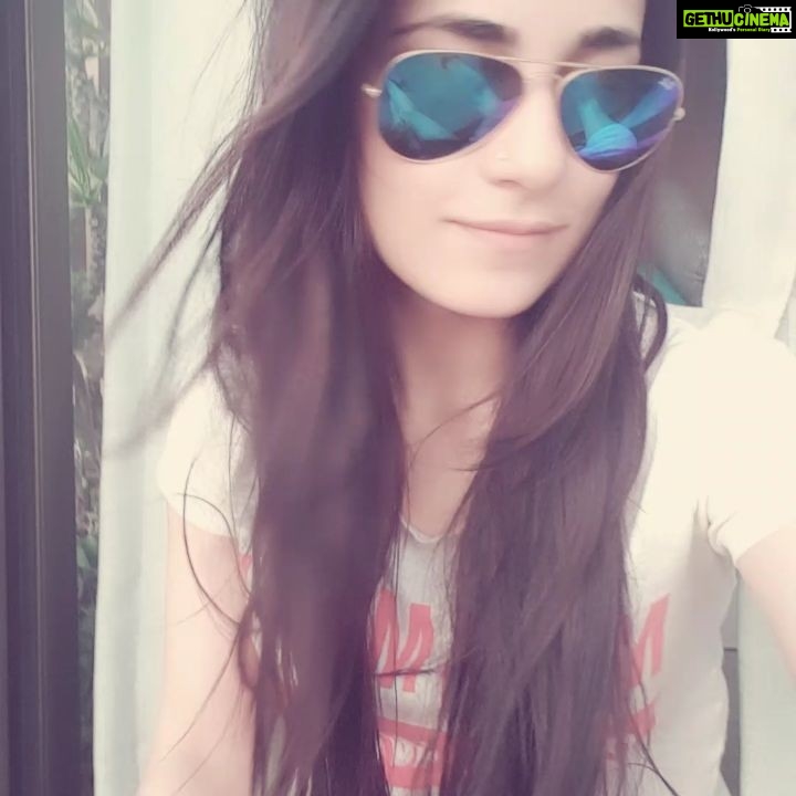 Radhika Madan Instagram - Thankyou so much for 1million guys! Love you all❤
