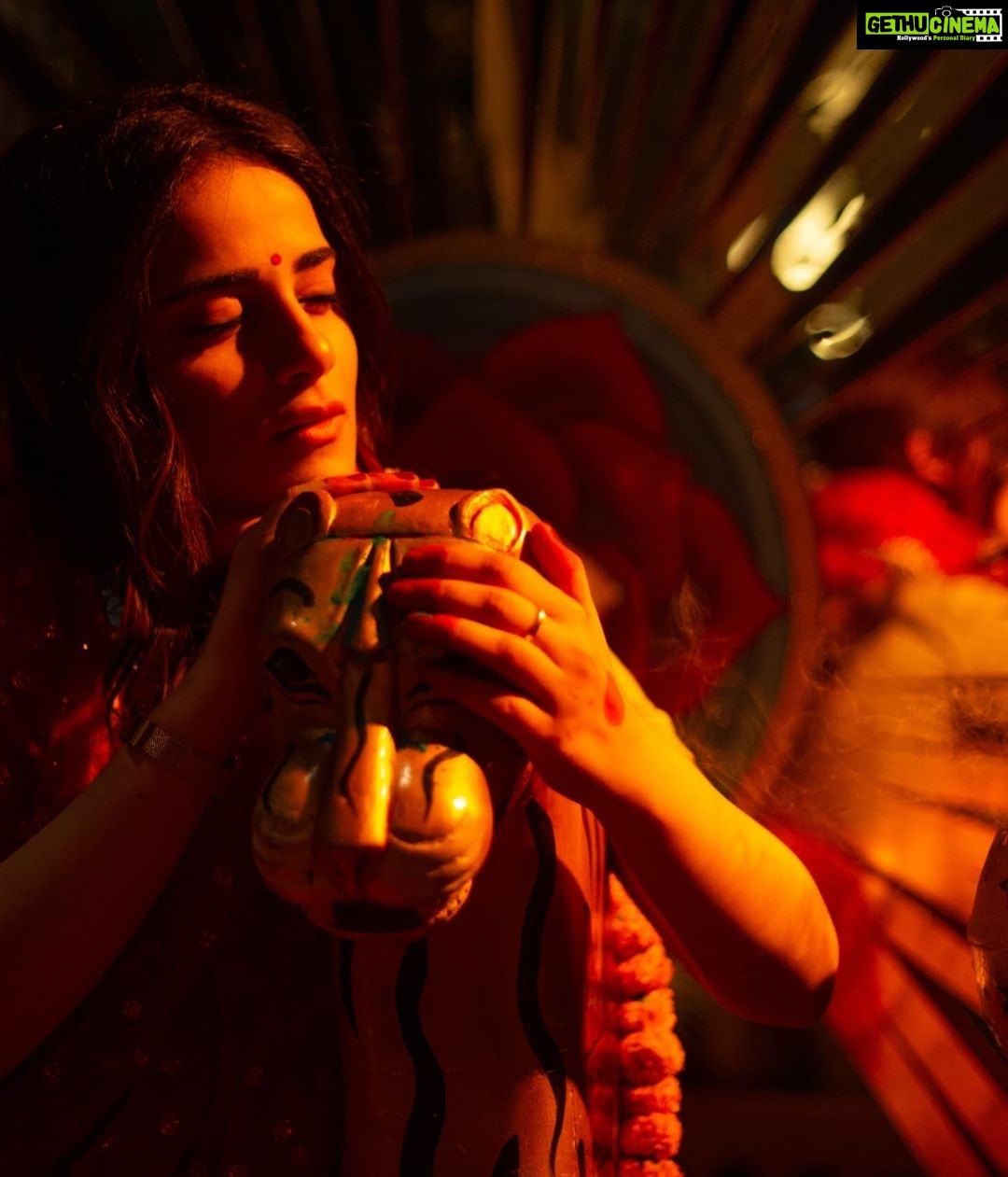 Radhika Madan Instagram - They say that the characters you play give you something and take something from you. When I was approached to play "Didi" I was lingering in this uncertain anxious energy, eager to know what happens when you make it at the top (which I feel every actor experiences) and I really wanted to break away from that. Didi was above all of that..she was sitting right at the top owning everything and everyone.. and I would have given my all to experience even a minute of it! Thankyou @vasanbala for giving me that opportunity.. I think somewhere didi took away the insecurity in me and gave me this immense power of finding The 'spotlight' within.๐ To Didi๐ฅ๐ @filmfare