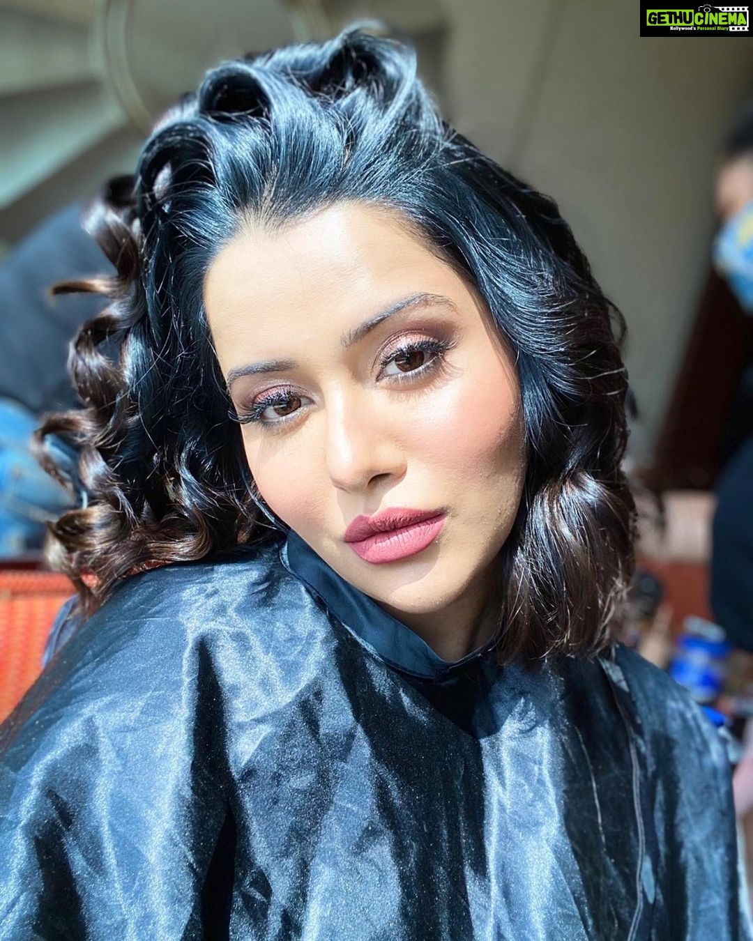 Raiza Wilson Instagram - Photo dump 🎒 Make up : @makeupartistrybynashra Hair : @pankhuryrastogy