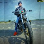 Rakshan Instagram - #playtime 🎮🏍
