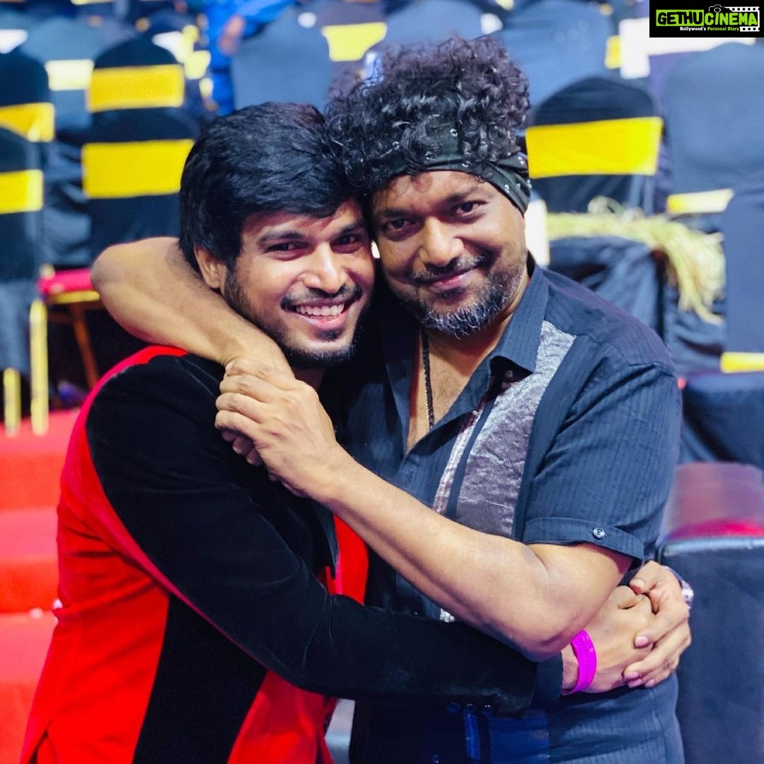 Rakshan Instagram - I love you anna ♥️ @pradeepmilroy ♥️