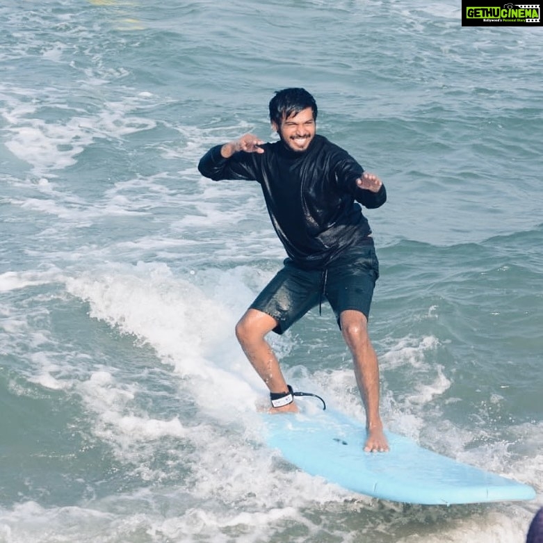 Rakshan - 229.4K Likes - @surfturfindia 🏄♂️🌊 fun time thanks @makapa_anand anna for taking me😘