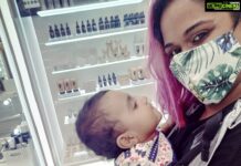 Ramya NSK Instagram - My Baby's first day out! 💕 Thank you @soulslings_india for sending me the most comfortable baby sling! Love it! 💕 @sathya_actor @kryolanofficial @kryolanindia Express Avenue Mall