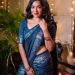 Ramya Subramanian Instagram - இனிய ஒளியுடன் கார்த்திகை திருநாள் வாழ்த்துக்கள் ♥️ 📷 @jahnavi.gunaseelan Sari : @studiovirupa 💄: @makeupbypavi 💇🏻‍♀️ : @mani_stylist_ Drape : @pleats_drapes