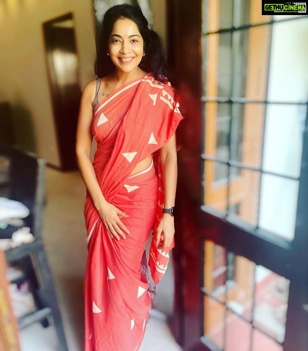 Ramya Subramanian Instagram - Photo Dump of everything that made me smile in the last couple of days !π₯°β₯οΈ #ByeBye2021 Better be nice to me 2022 πππ€π―! #IAmReady2022 #NewBeginnings2022 Skirt/Top - @thestitches.in π·- @camerasenthil