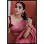 Rashmi Gautam Instagram - Saree @alabhyaofficial 🥻🥻🥻🥻 Saree blouse @sleekchiccouture_official Makeup @makeupby_yadhu 💄💄