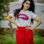 Rashmi Gautam Instagram – 📸 @v_capturesphotography 
💄 @venu_makeupandhair

#RashmiGautam #BommaBlockbuster