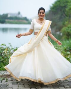 Rashmi Gautam Instagram - Outfit by @starrydreamsofficial by SHAMA 
P.C @nagraphyofficial
#RashmiGautam #rashmigautam