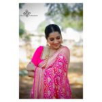 Rashmi Gautam Instagram - Outfit and styling by @thread_fabric 💞💕💖💞💕💖💓💖💕💞💝 Makeup 💄 @venu_makeupandhair