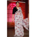 Rashmi Gautam Instagram - Outfit by @shrutiigclothing 🥰 📸 @v_capturesphotography 💄 @Ven u_makeupandhair #rashmigautam #lifeismagical #saree