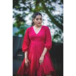 Rashmi Gautam Instagram - 💄makeup @venu_makeupandhair 📸 pic @sandeepgudalaphotography