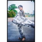 Rashmi Gautam Instagram – 📸 @sandeepgudalaphotography 
Statement saree curated by @stylistrichie

#lifeismagical #rashmigautam #extrajabardasth #rashmigautamhotphotogallery #saree #sareewithatwista #satementsaree #blackgreywhitestyle