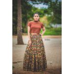 Rashmi Gautam Instagram - In a fusion twist outfit for the house of WOW by @samathachowdari And captured by my fav @sandeepgudalaphotography 📸 #lifeismagical #rashmigautam #kalamkari #fusionwear #croptopskirt #indianfusionwear #rawsilk