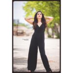 Rashmi Gautam Instagram - Jumpsuit and accessories @forevernew_india ♟♟♟♟ 📸 @sandeepgudalaphotography #dhee11 #dhee #dheejodi #rashmigautam #lifeismagical