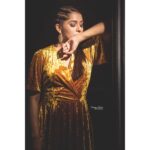 Rashmi Gautam Instagram - 📸 @sandeepgudalaphotography #gold #velvetdress #rashmigautam #lifeismagical