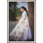 Rashmi Gautam Instagram - Feeling pretty pretty in this lovely outfit by @neena_jha 🌸🌸🌸🌸 For tonight’s #extrajabardasth @sandeepgudalaphotography Thankyou for the lovely 📸 capture #lifeismagical #rashmigautam #white #floraldress #skirtandshirt #fusionwear