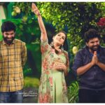 Rashmi Gautam Instagram - With my directors two different personalities but one goal #Jabardast #extrajabardasth #dhee