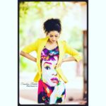 Rashmi Gautam Instagram - Channelling #audreyhepburn ##forevericonic👑 #yellow #friday #EXTRAJABARDAST #DEC2018 ... Pic 📷 by @sandeepgudalaphotography Outfit 🧥 curated by @stylistrichie