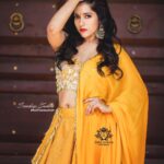 Rashmi Gautam Instagram – Outfit for Diwali’s event today @duta_couture 
Pic 📷by @sandeepgudalaphotography 
Makeup 💄 @venugopalashwini