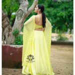 Rashmi Gautam Instagram - Outfit by 👗 @duta_couture For today’s episode of #extrajabardasth 📷 by @sravan_goud8981 #yellow #indianwear #lehngacholi