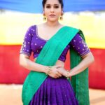 Rashmi Gautam Instagram - Sankranthi spl half saree by @varahi_couture Pic 📸 credit @santhosh_photography_sp Earnings @bandhanemporio #RashmiGautam #halfsaree #indianfestivals #sankranti #2022