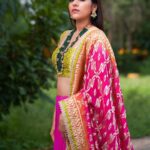 Rashmi Gautam Instagram - P.c @verendar_photography Outfit @shrutiigclothing Neck set @sujisrin.collection #dusherra #vijaydasami #rashmigautam #RashmiGautam