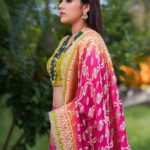 Rashmi Gautam Instagram - P.c @verendar_photography Outfit @shrutiigclothing Neck set @sujisrin.collection #dusherra #vijaydasami #rashmigautam #RashmiGautam