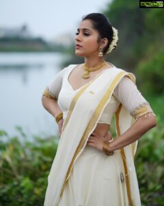 Rashmi Gautam Instagram - Outfit by @starrydreamsofficial by SHAMA 
P.C @nagraphyofficial
#RashmiGautam #rashmigautam