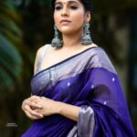 Rashmi Gautam Instagram – #meipanipanihogayi✨💜 
Saree by @thepallushop

📸 @manoj_gangula