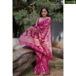 Rashmi Gautam Instagram - Saree by @anvitha_collections 🎀 P.C @@nagraphyofficial 📸📸📸 #RashmiGautam #indianwear #sareenotsorry