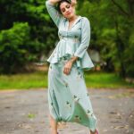 Rashmi Gautam Instagram - Jwellery @estele.co P.c @sandeepgudalaphotography