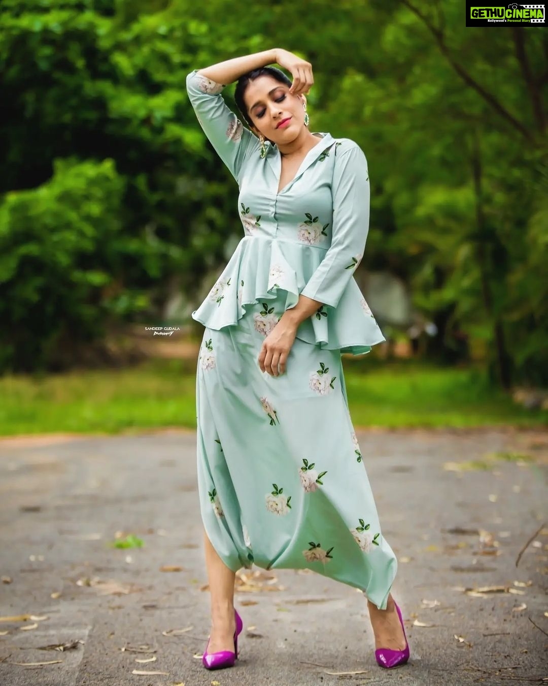 Rashmi Gautam Instagram - Jwellery @estele.co P.c @sandeepgudalaphotography