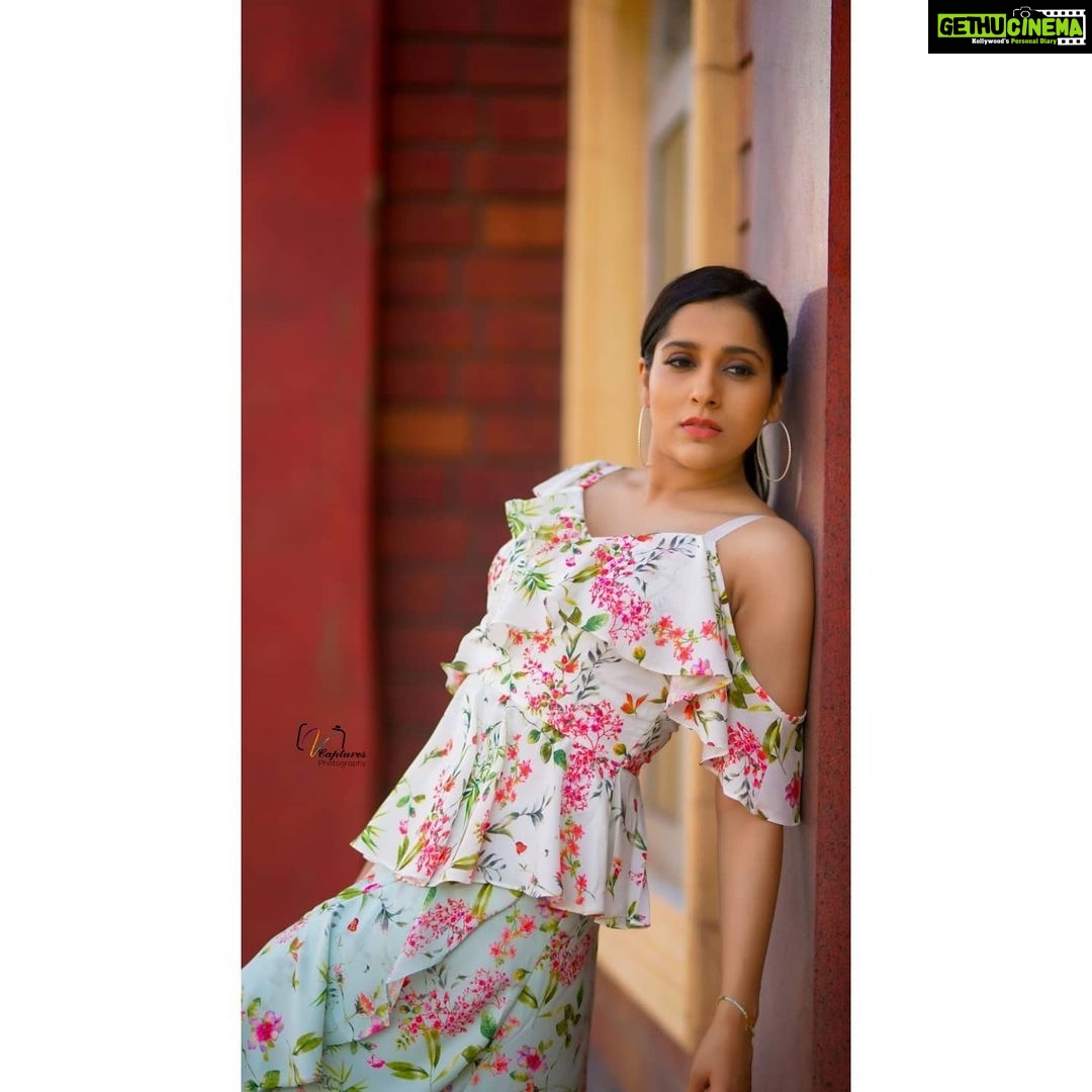 Rashmi Gautam Instagram - P.c @v_capturesphotography ☘💚🌱🤍🍀💚🍀🤍🌱🍃💚🤍