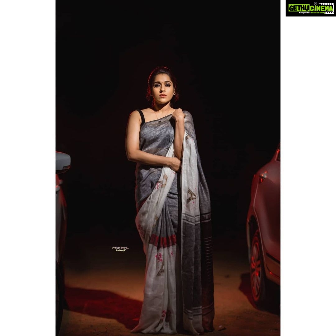 Rashmi Gautam Instagram - 📸 @sandeepgudalaphotography Saree @linenhousestore