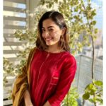 Rashmika Mandanna Instagram – Happy Sankranti everyone! 🥰🌸🤗 

I had 3 photographs today.. ❤️ so one post for all of them.. 😄❤️