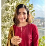 Rashmika Mandanna Instagram - Happy Sankranti everyone! 🥰🌸🤗 I had 3 photographs today.. ❤️ so one post for all of them.. 😄❤️