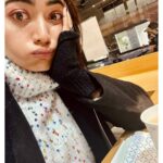 Rashmika Mandanna Instagram - 25 /11/ 21 Dear Diary, this was my 2nd day in Paris.🌸😚 Woke up- worked out- went to this most amazing place for breakfast and I had the gluten-free flower pancake and the French toast 🤤 (see how gorgeous they look) then walked around .. met @tomas_bijoux .. this super amazing gemologist.. and then when to lafayette for some shopping.. 🌸 The only strangers I properly spoke to were these cutest machi machi teddy bears.. 🥲😚🌸 got myself an amazing bubble ice tea 🤤 then got back to the hotel and went out on a cruise.. on a self date.. and had some yum yum food.. and finally, the day had come to an end. 🥰🥰
